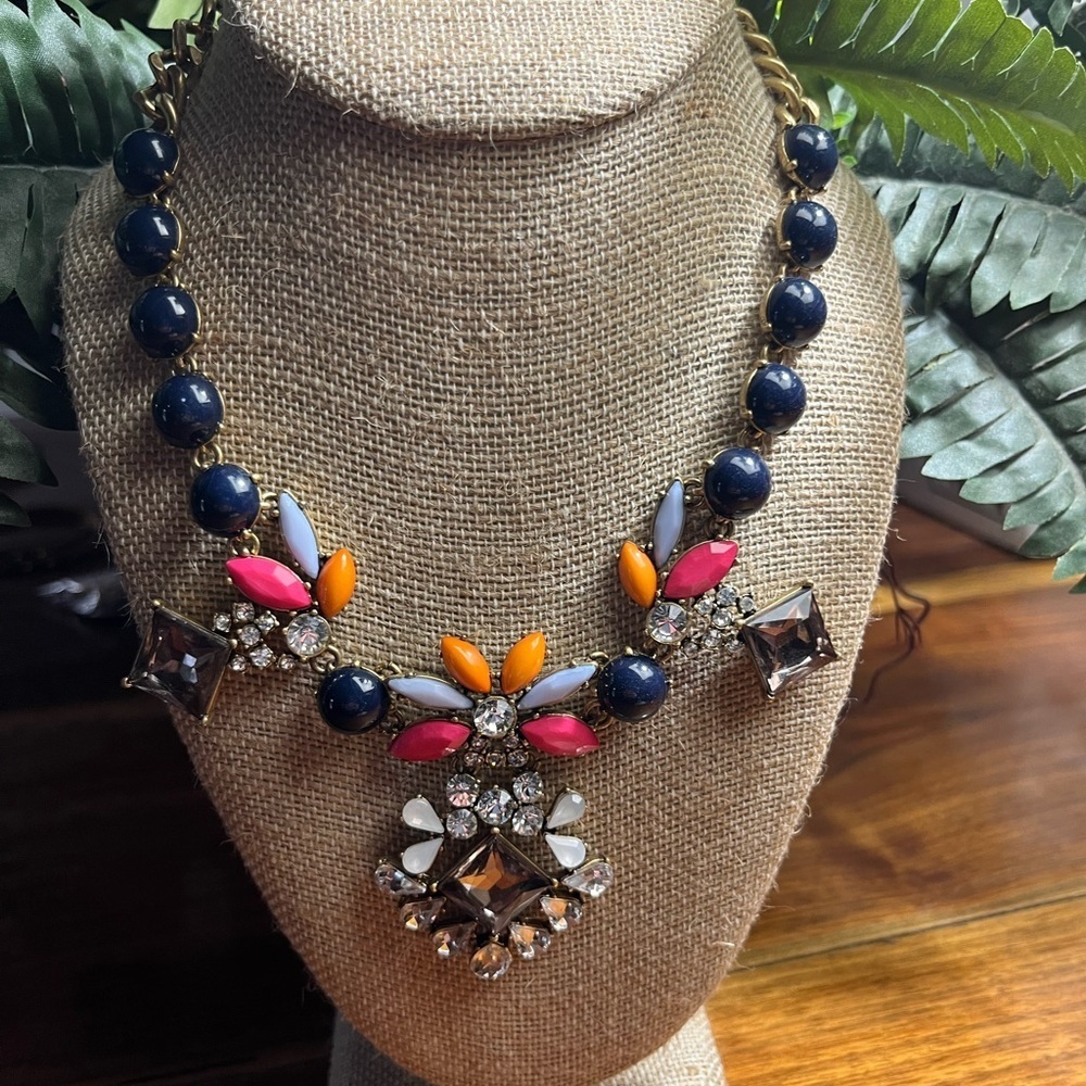 J. Crew Vibrant Pink and Orange Necklace Vintage. Rhinestones. 82.8 grams
